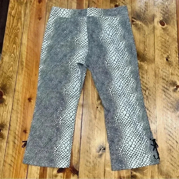 Mesmerize Sparkle Snake print cropped pant with lace up ankle - Picture 2 of 9